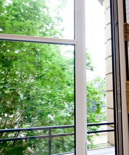 Améliorer son confort en été grâce à sa fenêtre dans le Val-d’Oise