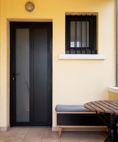 Sublimez votre porte d’entrée à Cergy grâce aux vitrages Art & Fenêtres